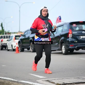 Runner Photo 6009476
