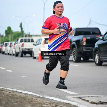 Runner Photo 6009477