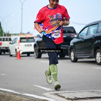 Runner Photo 6009479