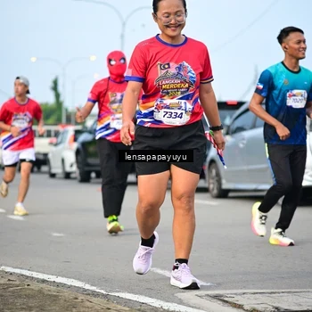 Runner Photo 6009539