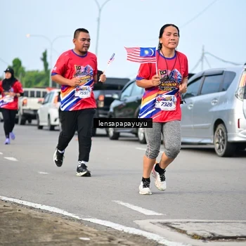Runner Photo 6009541