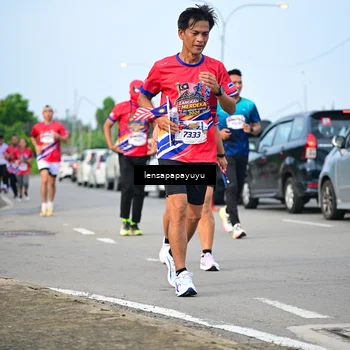 Runner Photo 6009542