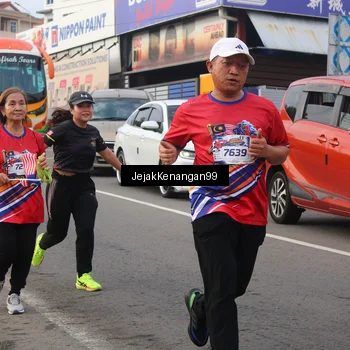 Runner Photo 6009573