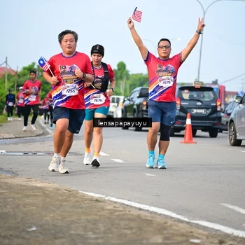 Runner Photo 6009575