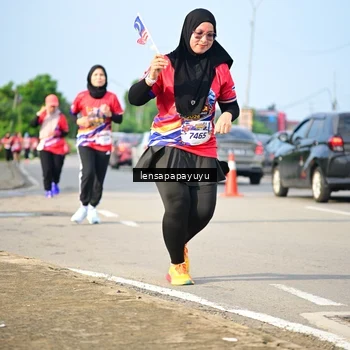Runner Photo 6009610