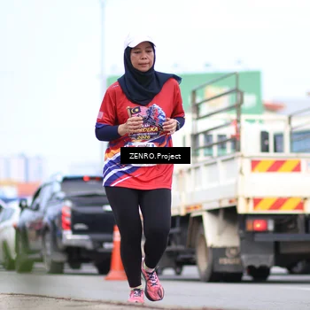 Runner Photo 6009611
