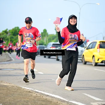 Runner Photo 6009654
