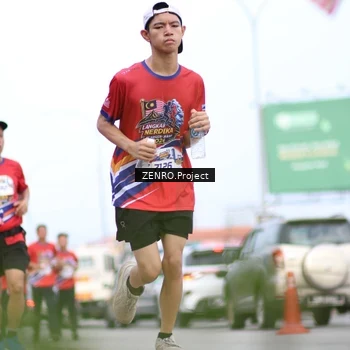Runner Photo 6009662