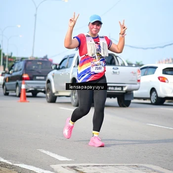 Runner Photo 6009671