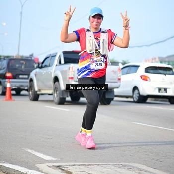 Runner Photo 6009675