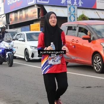 Runner Photo 6009683