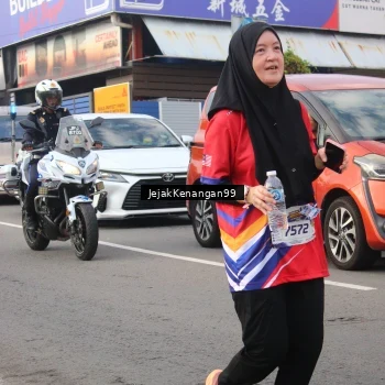 Runner Photo 6009688