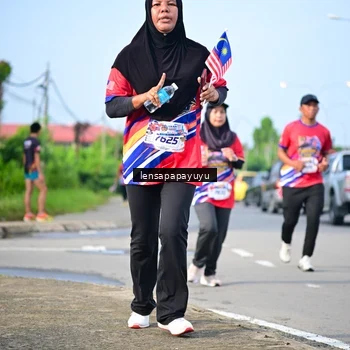 Runner Photo 6009705