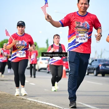 Runner Photo 6009722