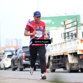 Runner Photo 6009733