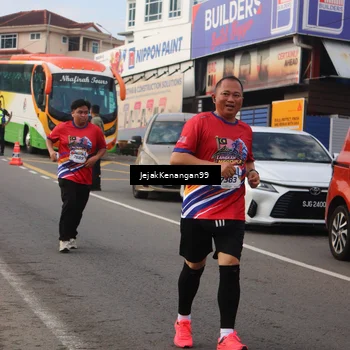 Runner Photo 6009743