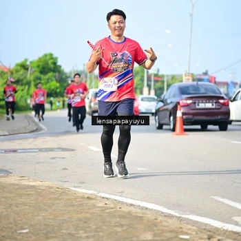 Runner Photo 6009756