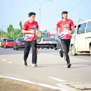 Runner Photo 6009759