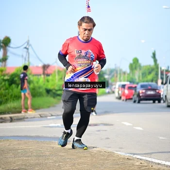 Runner Photo 6009762