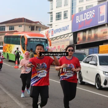 Runner Photo 6009789