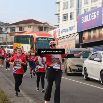 Runner Photo 6009813