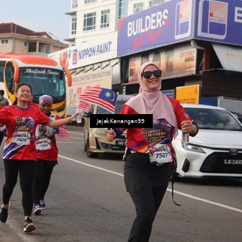 Runner Photo 6009839
