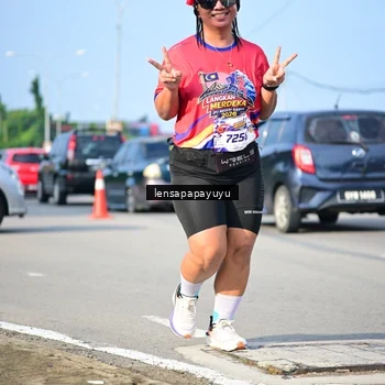 Runner Photo 6009841