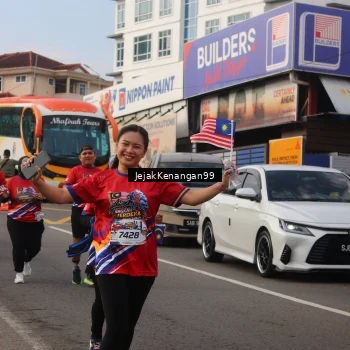 Runner Photo 6009849