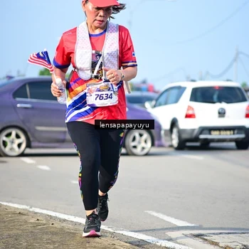 Runner Photo 6009856