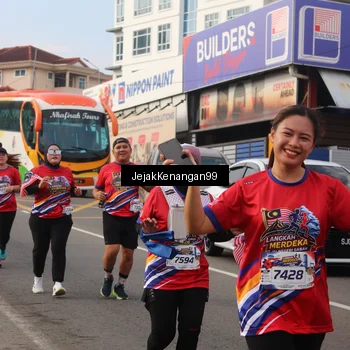 Runner Photo 6009857