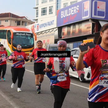 Runner Photo 6009859