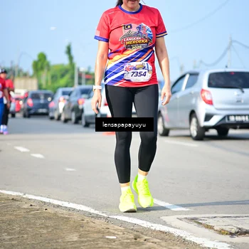 Runner Photo 6009902