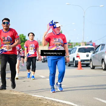 Runner Photo 6009916
