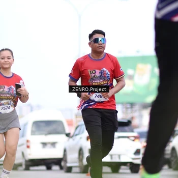 Runner Photo 6009928