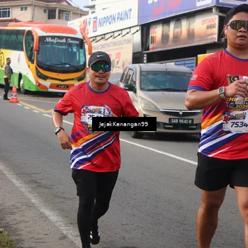 Runner Photo 6009935