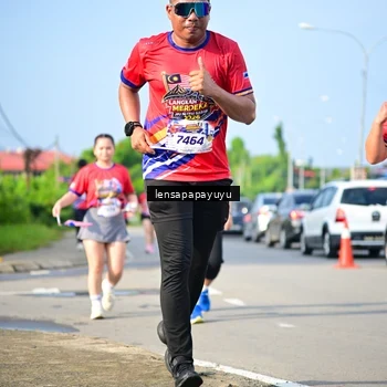 Runner Photo 6009937