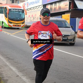Runner Photo 6009946