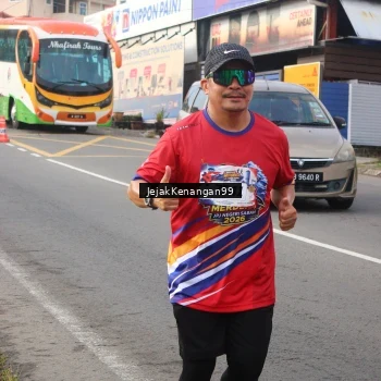 Runner Photo 6009948