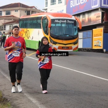 Runner Photo 6009958