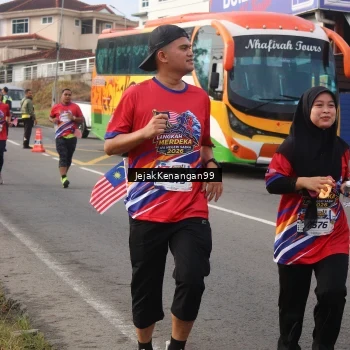 Runner Photo 6009980