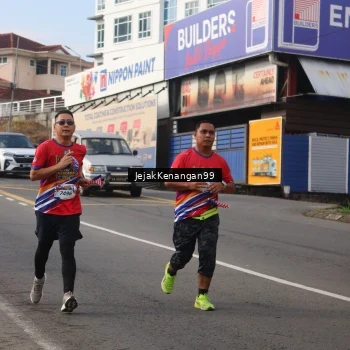 Runner Photo 6009990