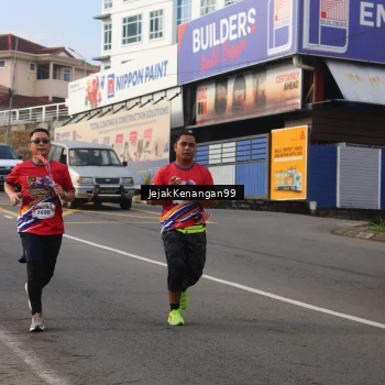 Runner Photo 6009992