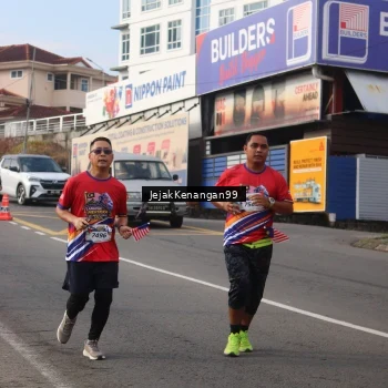Runner Photo 6009994