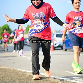 Runner Photo 6009995