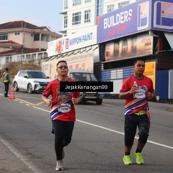 Runner Photo 6009996