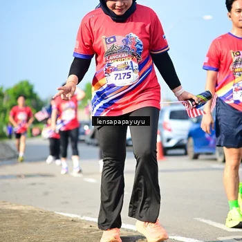 Runner Photo 6009998