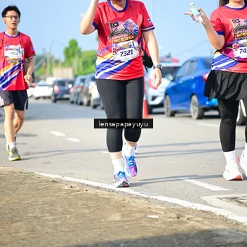 Runner Photo 6009999