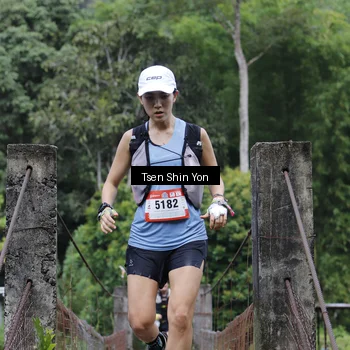 Runner Photo 60100