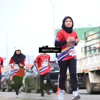 Runner Photo 6010008