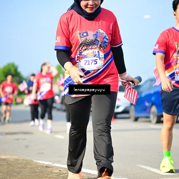 Runner Photo 6010011